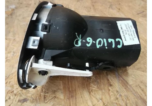 Дефлектор правий Renault Clio III, D6246262